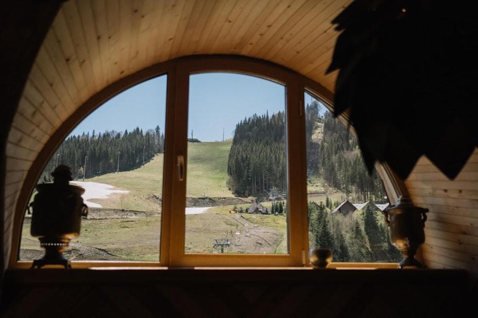 Грибова Хата Boekovel Buitenkant foto