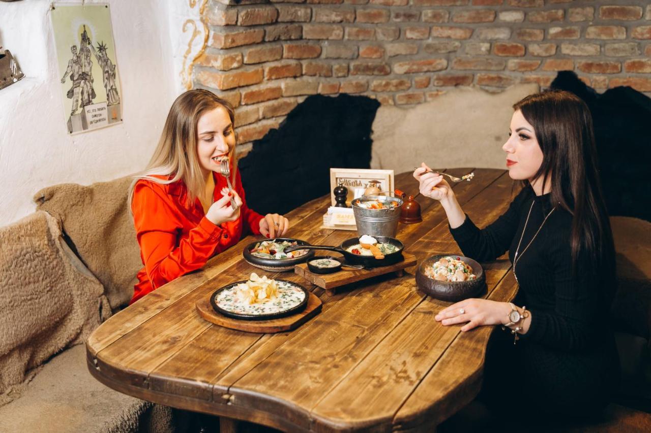 Грибова Хата Boekovel Buitenkant foto